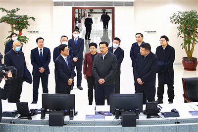 2022年2月，时任浙江省委书记袁家军来8040威尼斯集团调查一带一路项目发展、共同富足、数字化鼎新等工作